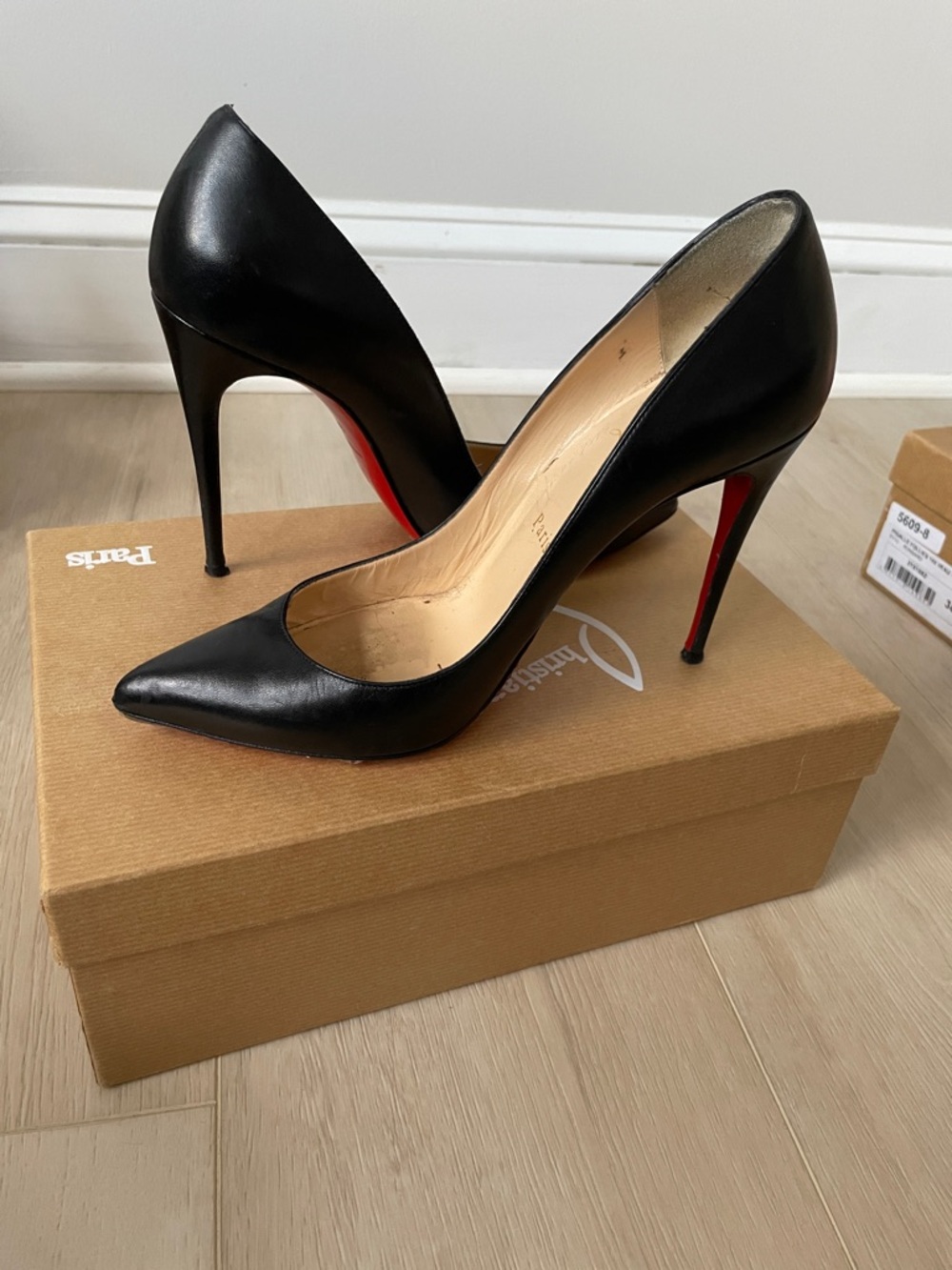 Christian Louboutin Black Leather pigalle 38